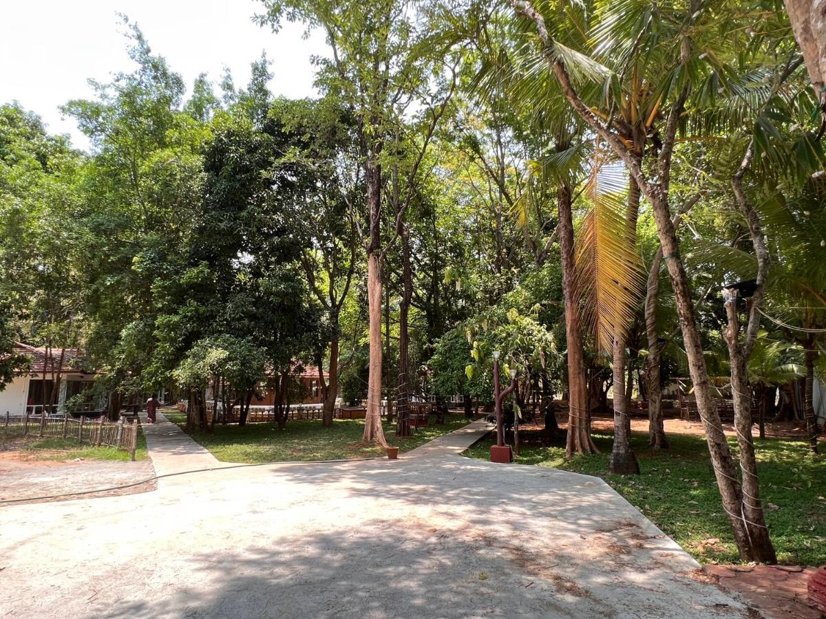 Surya Eco And Wedding Resort Thrissur Extérieur photo