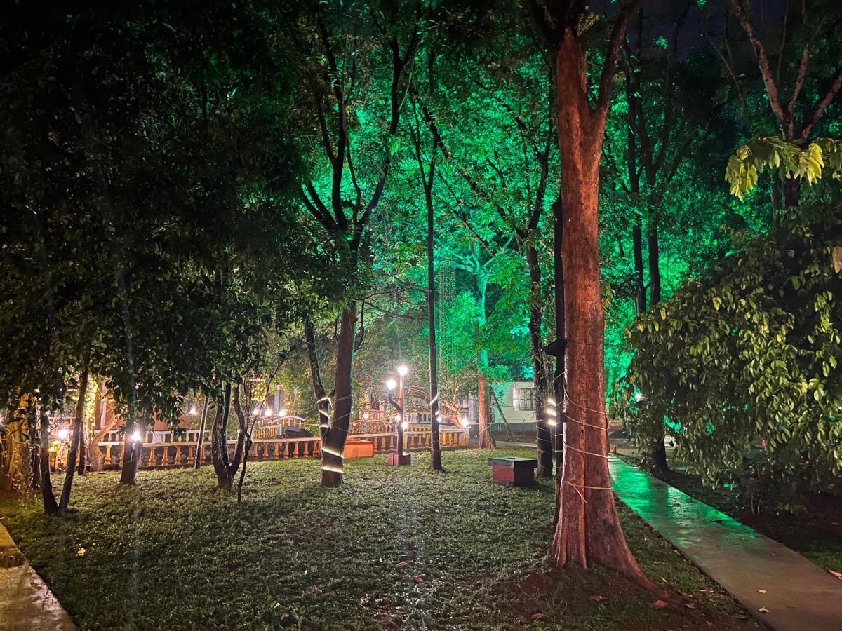 Surya Eco And Wedding Resort Thrissur Extérieur photo