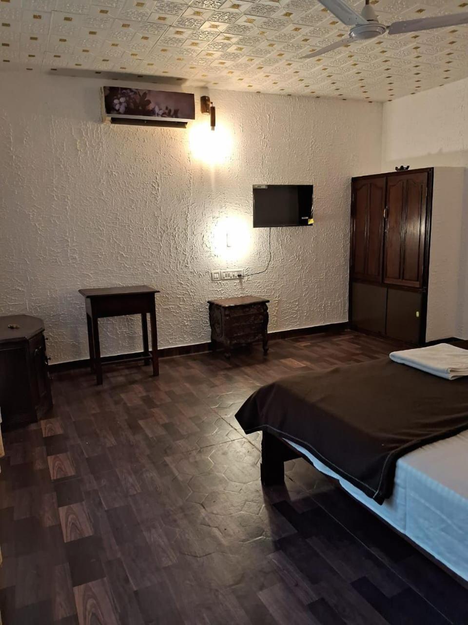Surya Eco And Wedding Resort Thrissur Extérieur photo