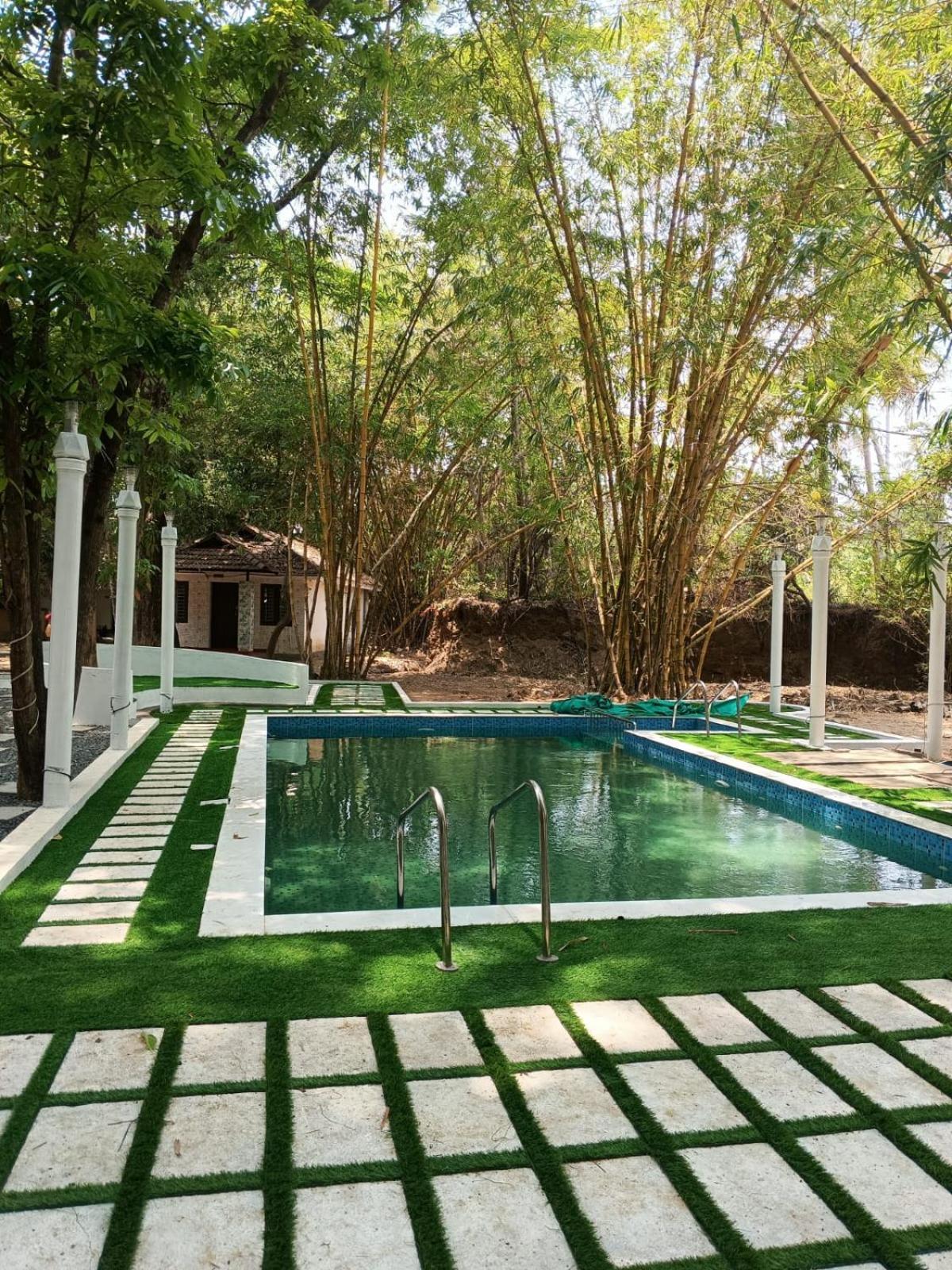 Surya Eco And Wedding Resort Thrissur Extérieur photo