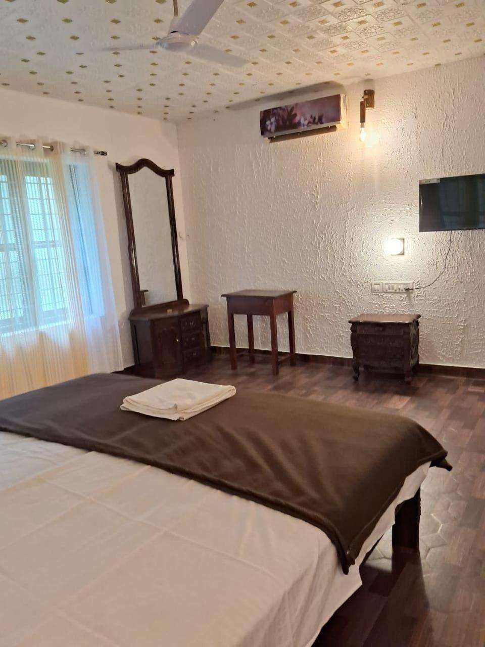 Surya Eco And Wedding Resort Thrissur Extérieur photo
